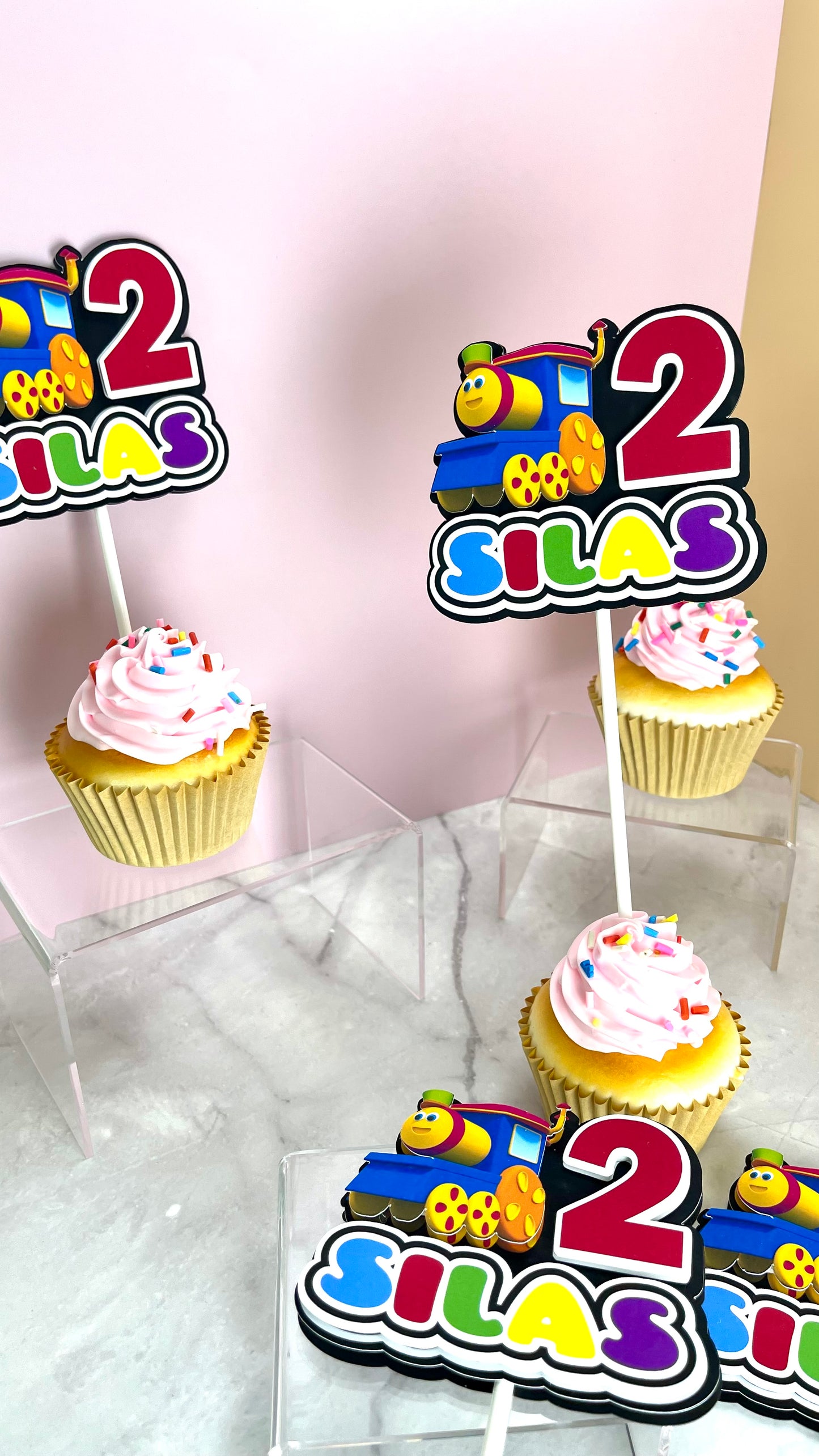 Bob the Trail cup cake topper