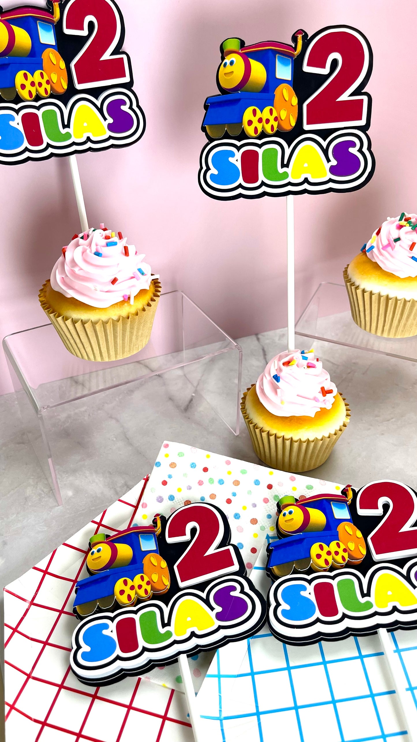 Bob the Trail cup cake topper