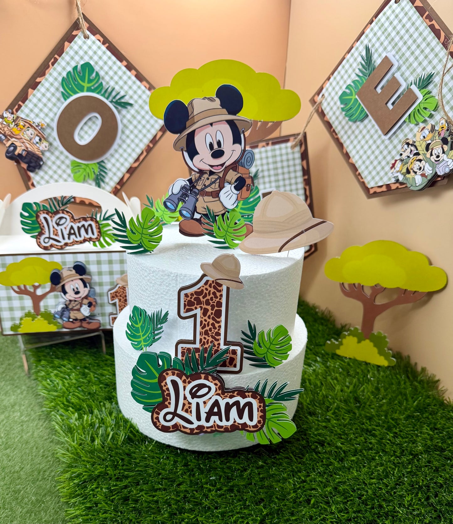 Decoration for Cake Mickey Safari
