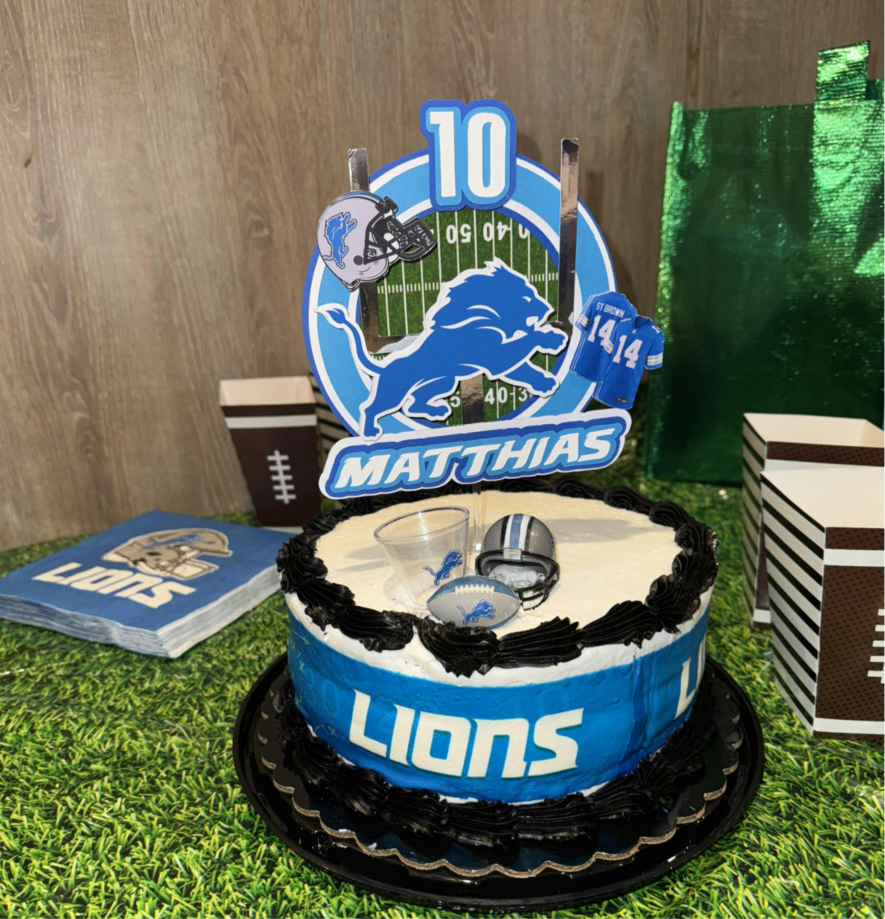 Detroit Lions Cake Topper