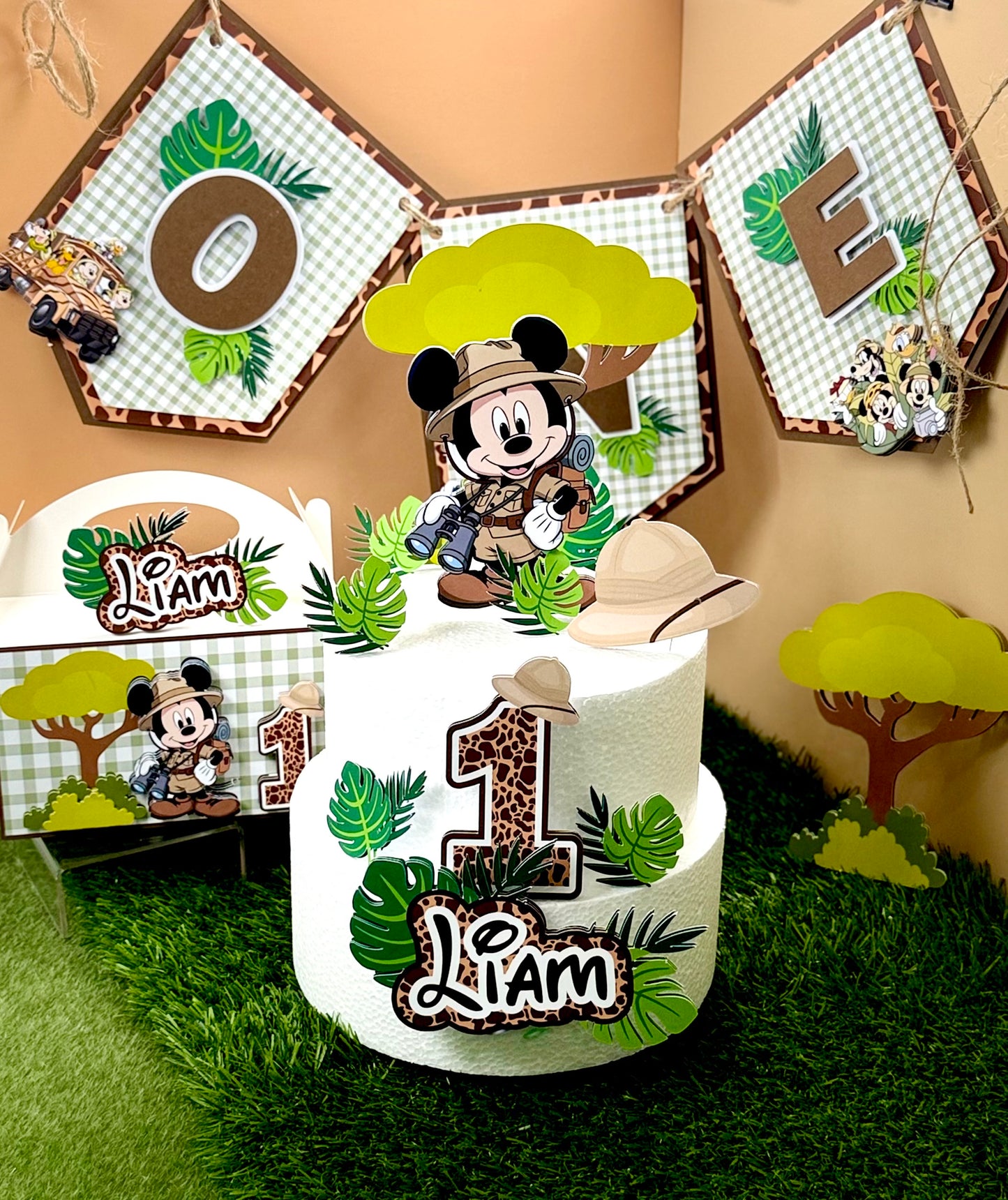 Decoration for Cake Mickey Safari