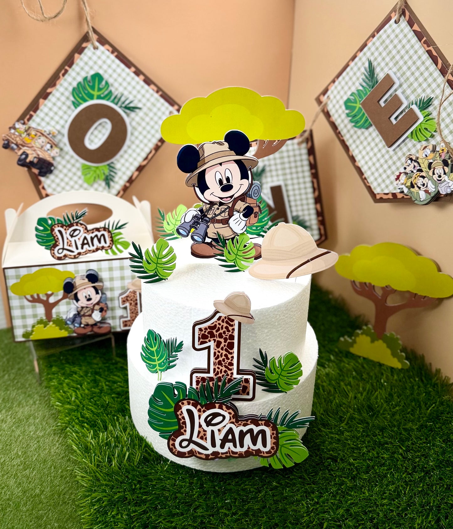 Decoration for Cake Mickey Safari