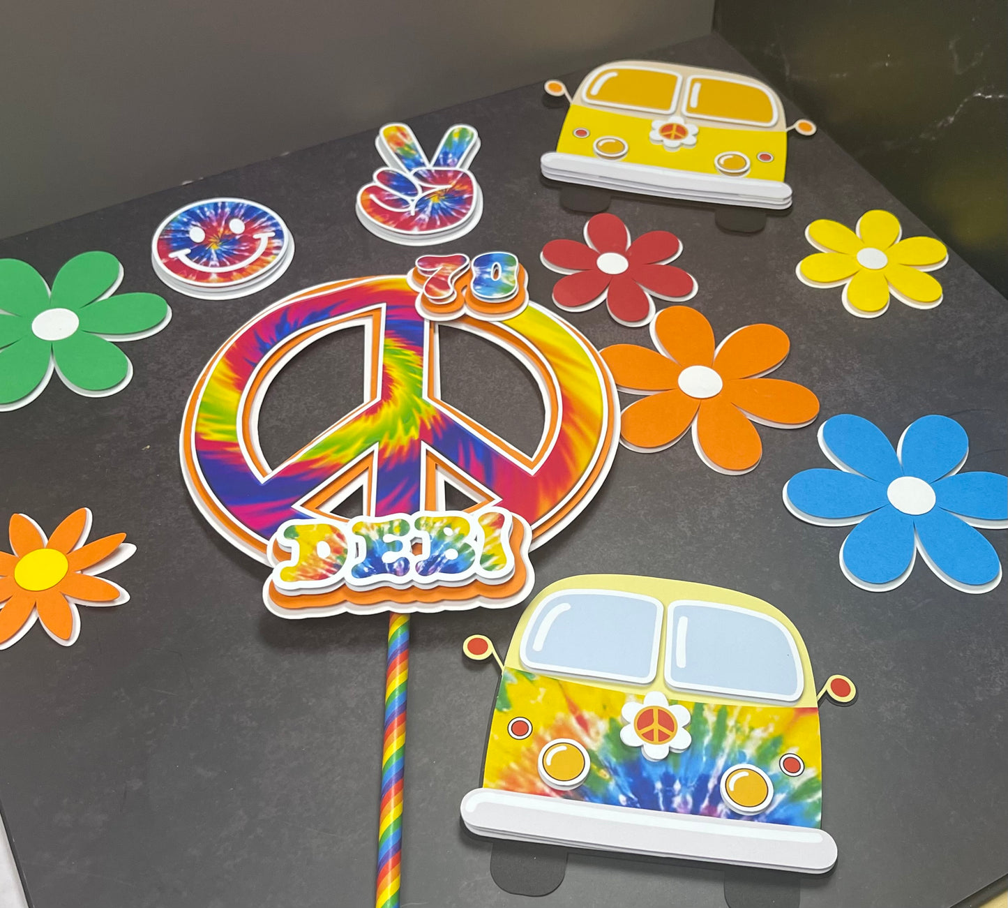 Combi decoration for cake //Groovy // 70's // hippie // Retro // Van // Combi // Cumpleaños maravilloso, Groovy One Birthday Decor, Retro Party