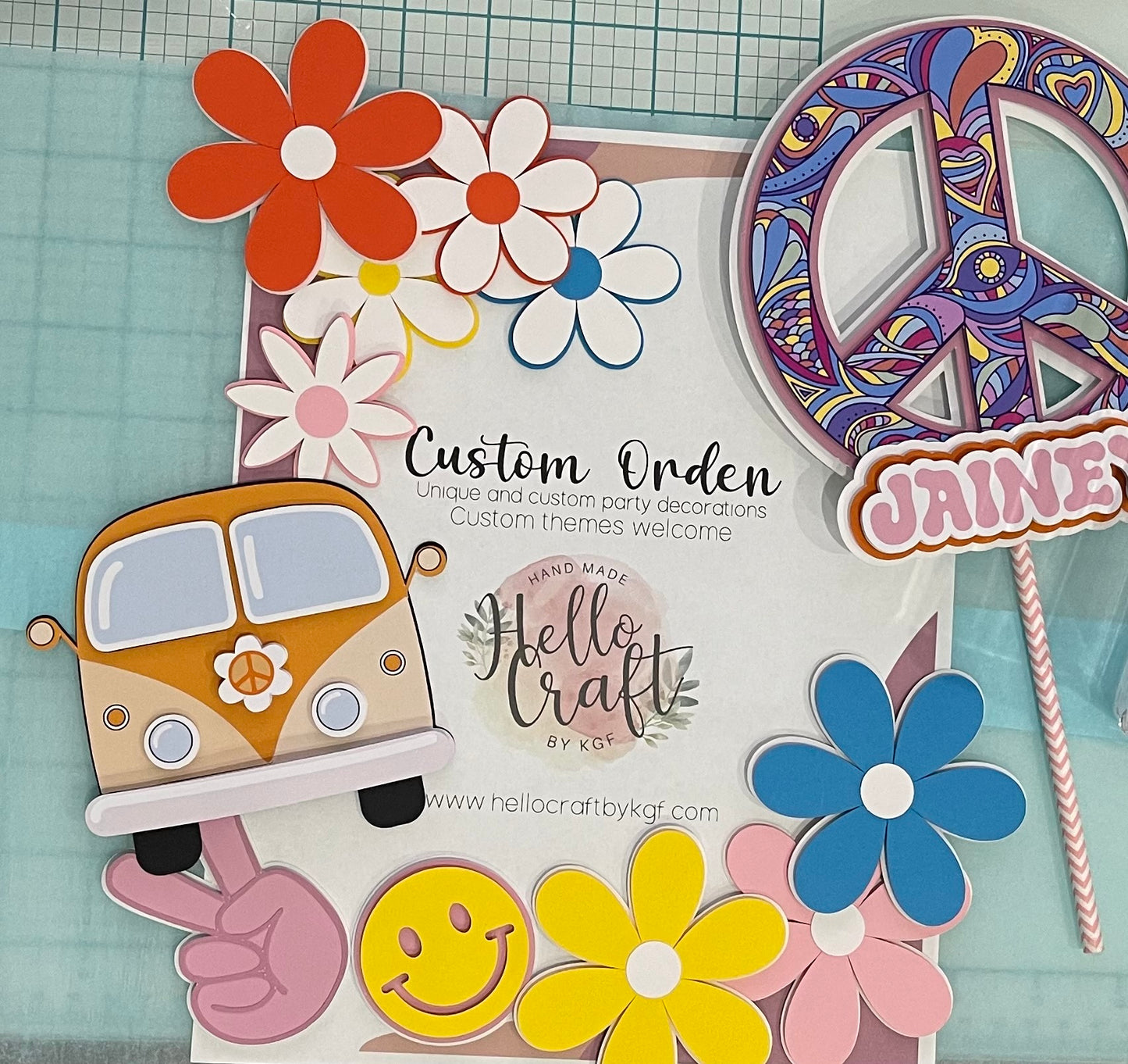 Combi decoration for cake //Groovy // 70's // hippie // Retro // Van // Combi // Cumpleaños maravilloso, Groovy One Birthday Decor, Retro Party