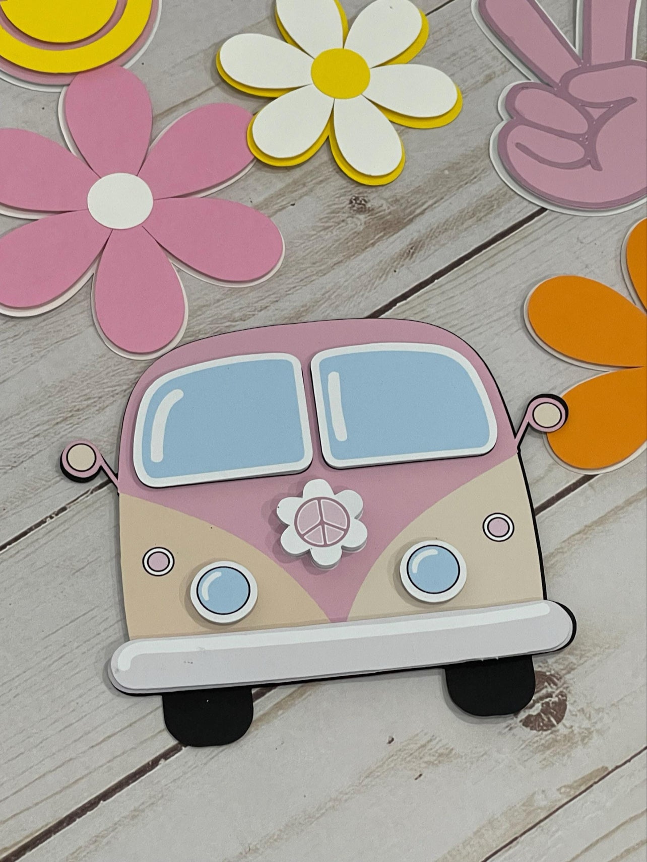 Combi decoration for cake //Groovy // 70's // hippie // Retro // Van // Combi // Cumpleaños maravilloso, Groovy One Birthday Decor, Retro Party